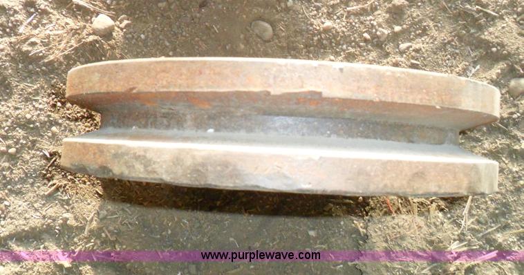 image for item B9012 Assorted Gleaner combine parts
