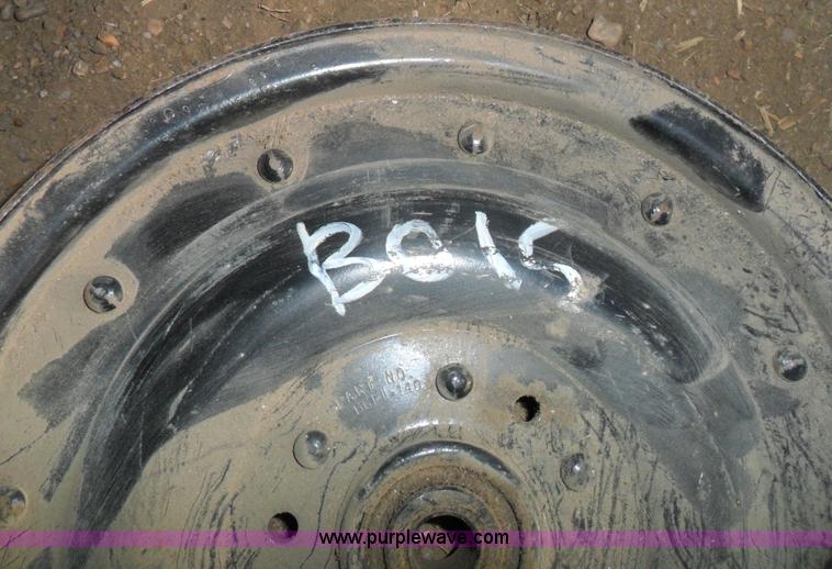 image for item B9012 Assorted Gleaner combine parts