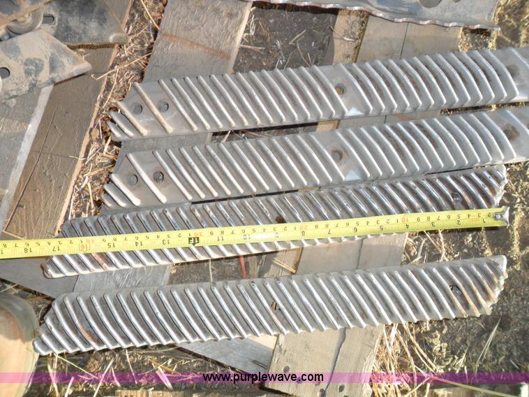 image for item B9012 Assorted Gleaner combine parts