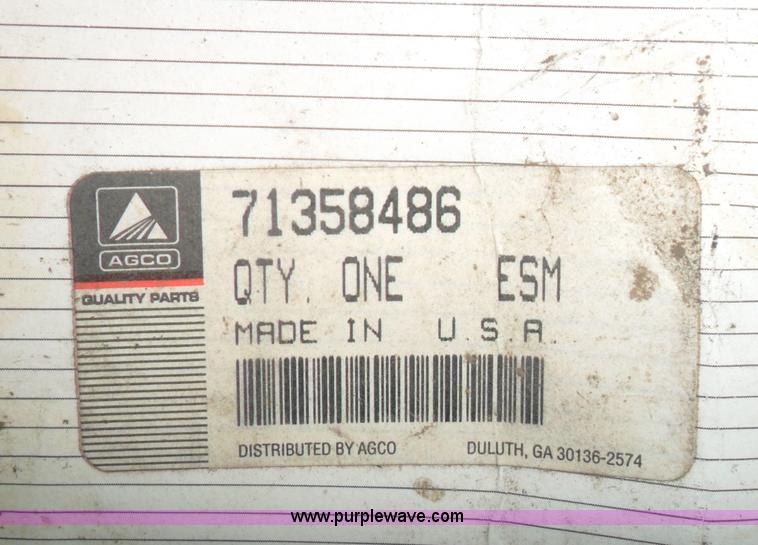 image for item B9012 Assorted Gleaner combine parts