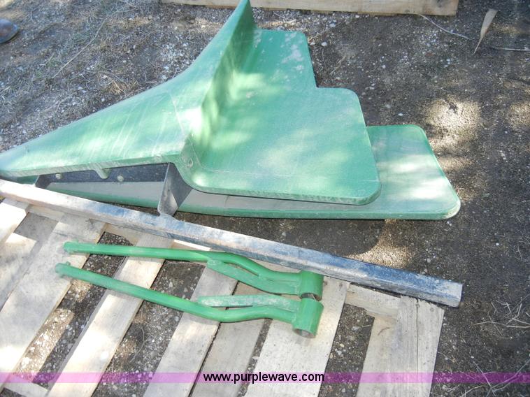 image for item C4022 (2) combine snouts