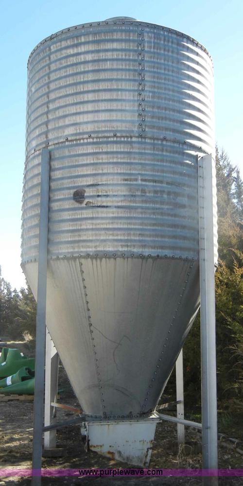 image for item C4023 300 bushel grain bin