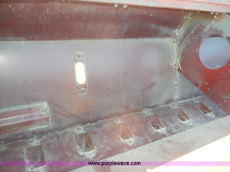 image for item C4067 IH 5100 soybean special drill