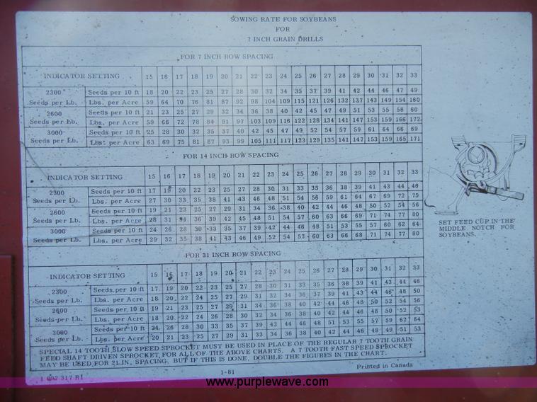 image for item C4067 IH 5100 soybean special drill