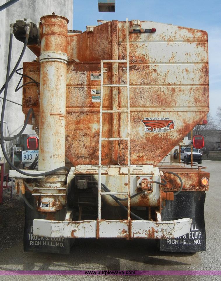 image for item C4205 1987 Chevrolet Kodiak C70 feed truck