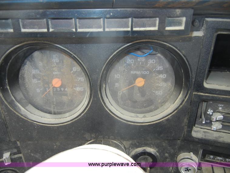 image for item C4205 1987 Chevrolet Kodiak C70 feed truck