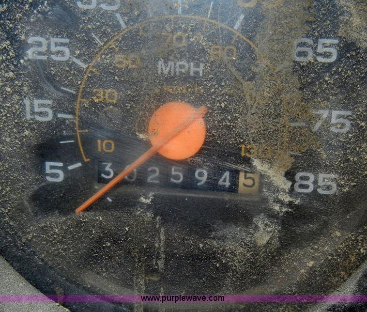 image for item C4205 1987 Chevrolet Kodiak C70 feed truck