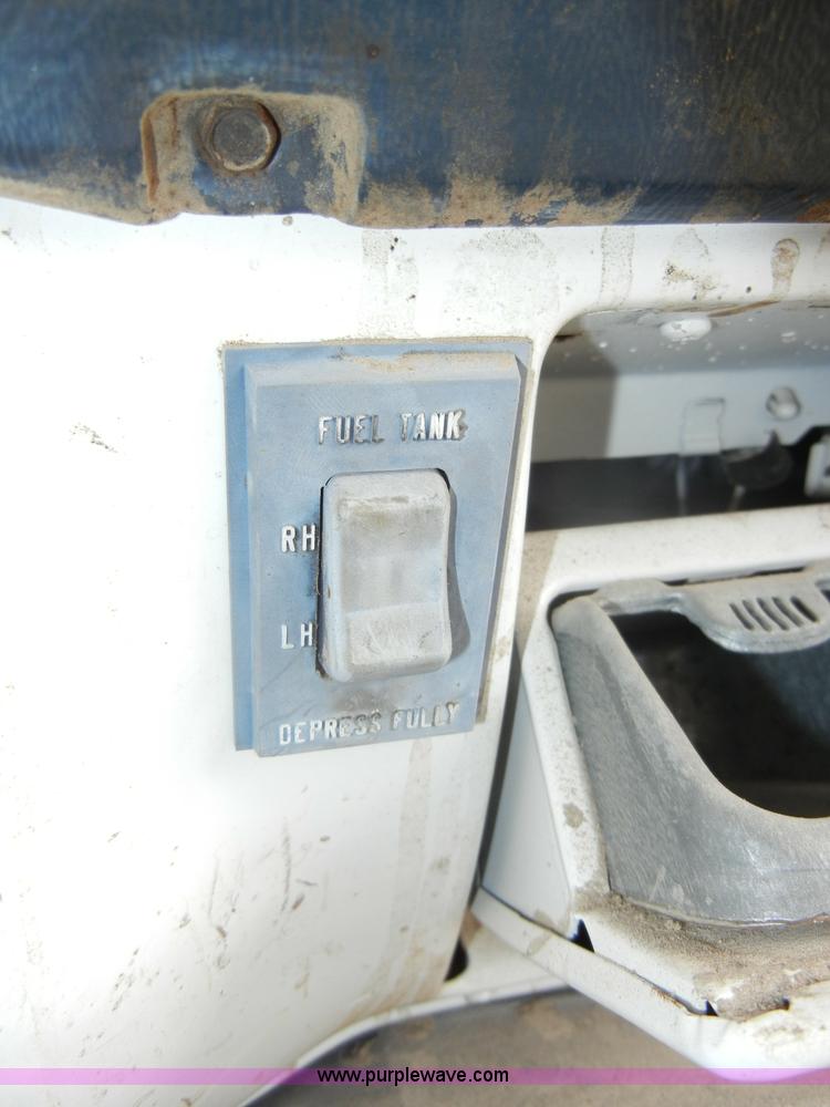 image for item C4205 1987 Chevrolet Kodiak C70 feed truck