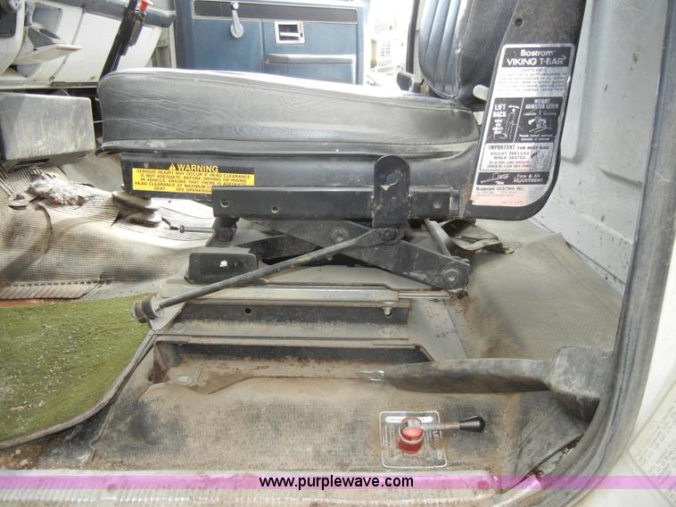 image for item C4205 1987 Chevrolet Kodiak C70 feed truck