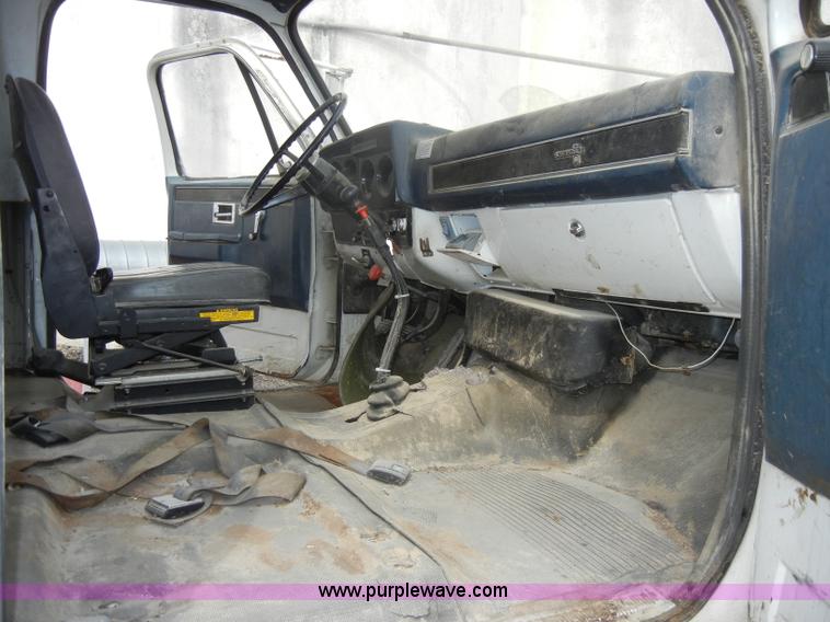 image for item C4205 1987 Chevrolet Kodiak C70 feed truck