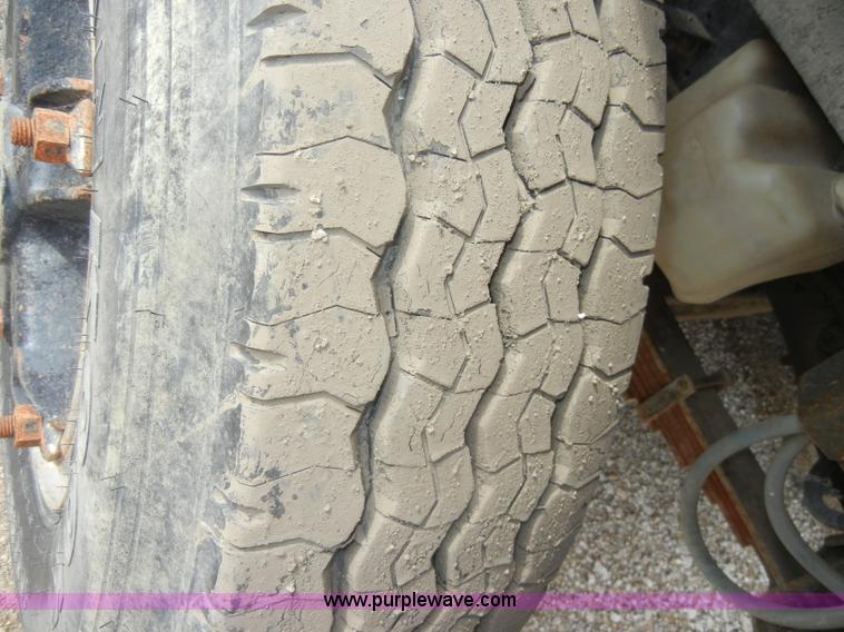 image for item C4205 1987 Chevrolet Kodiak C70 feed truck