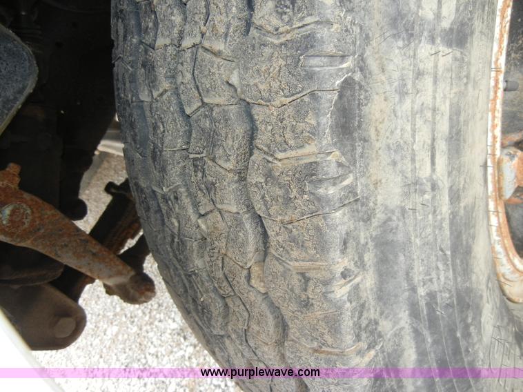 image for item C4205 1987 Chevrolet Kodiak C70 feed truck