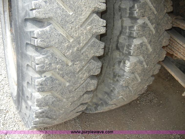 image for item C4205 1987 Chevrolet Kodiak C70 feed truck