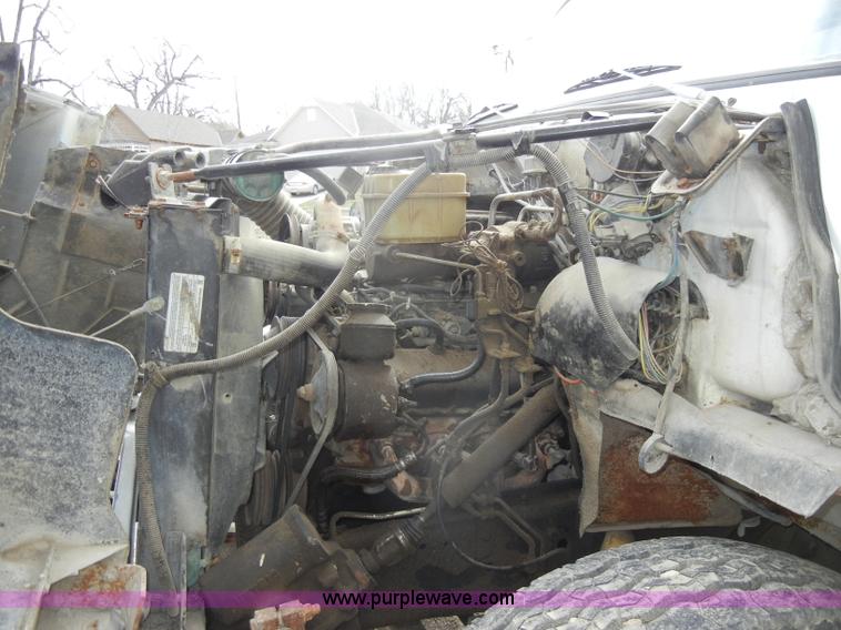 image for item C4205 1987 Chevrolet Kodiak C70 feed truck