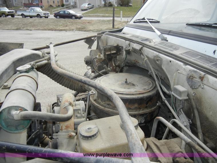 image for item C4205 1987 Chevrolet Kodiak C70 feed truck