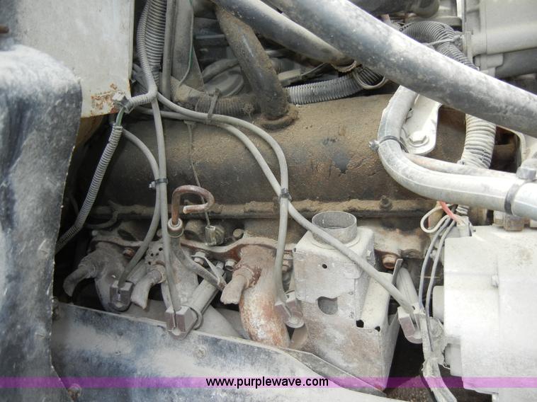 image for item C4205 1987 Chevrolet Kodiak C70 feed truck