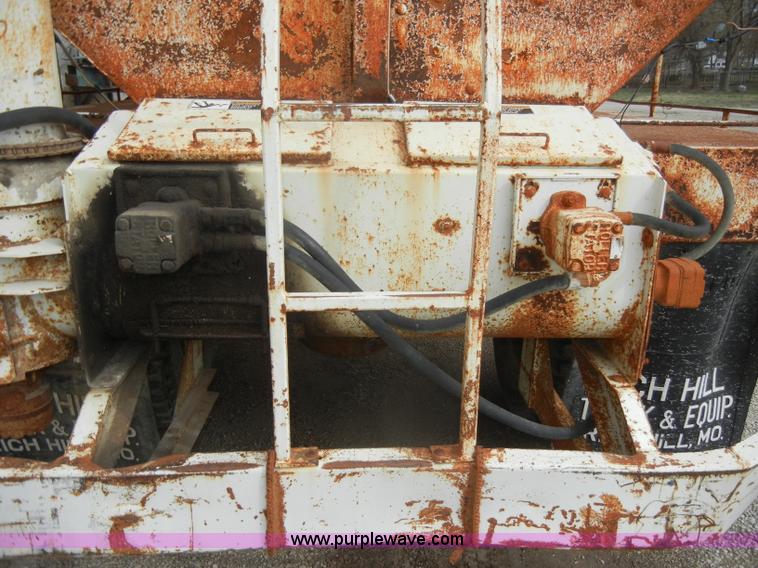 image for item C4205 1987 Chevrolet Kodiak C70 feed truck