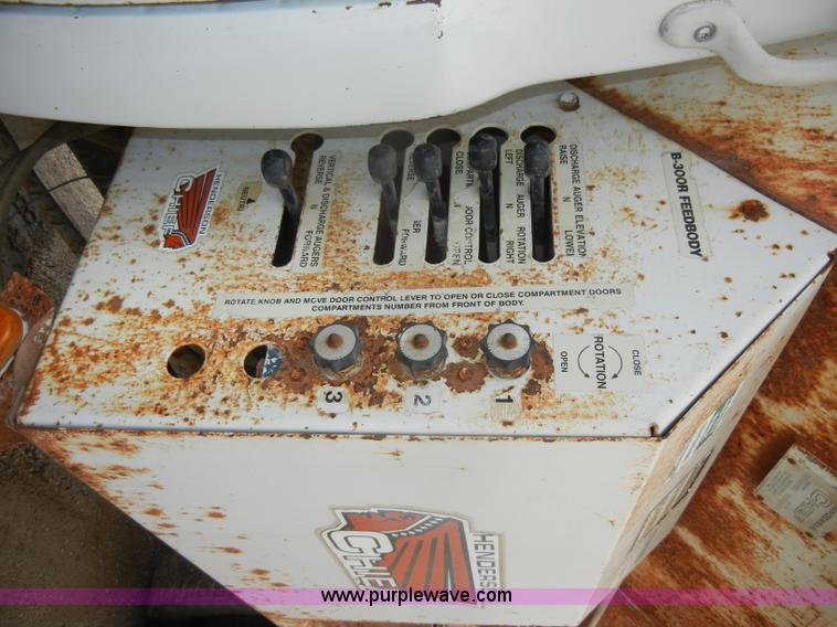 image for item C4205 1987 Chevrolet Kodiak C70 feed truck