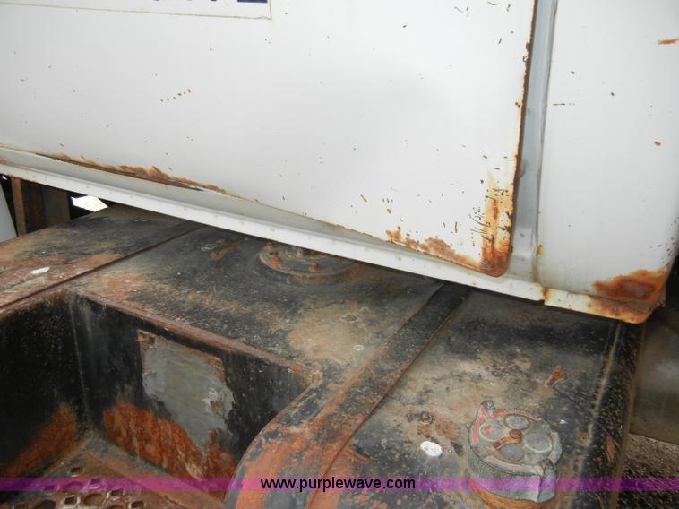 image for item C4205 1987 Chevrolet Kodiak C70 feed truck