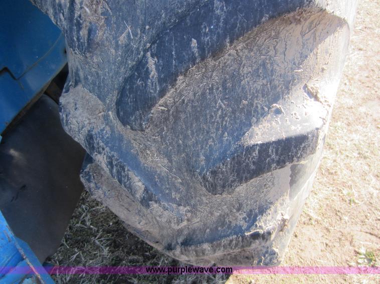 image for item C5290 Ford 6610 tractor with loader