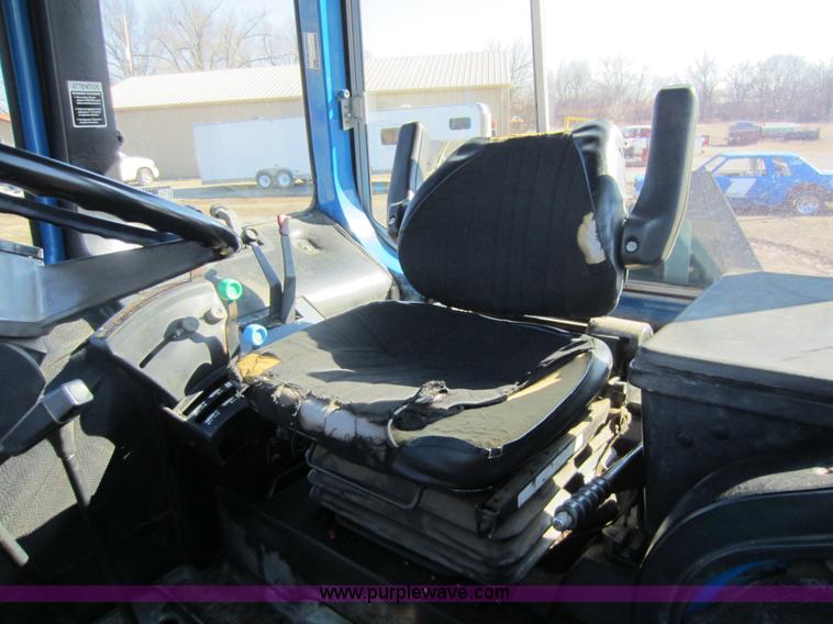 image for item C5290 Ford 6610 tractor with loader