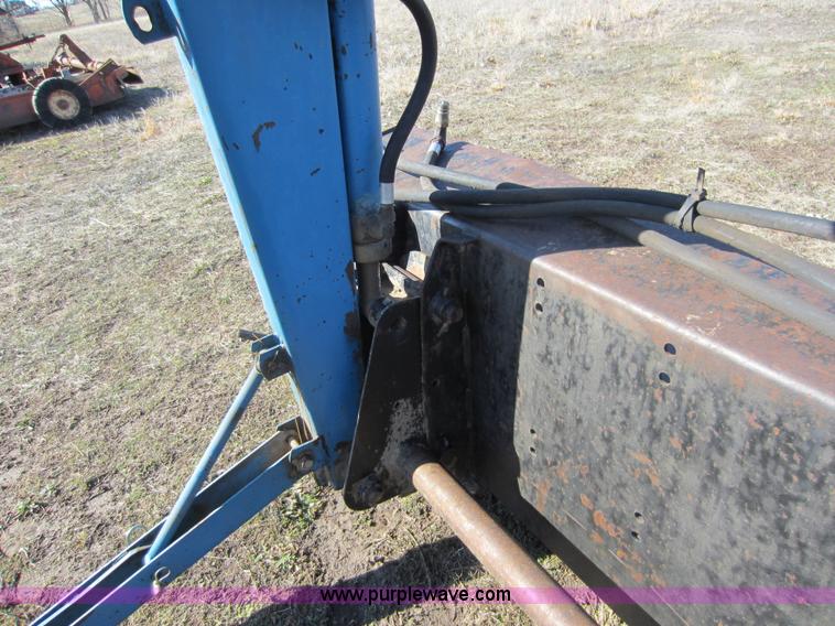 image for item C5290 Ford 6610 tractor with loader