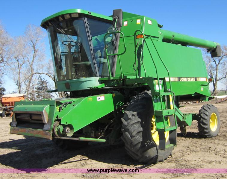image for item C5325 1991 John Deere 9500 combine