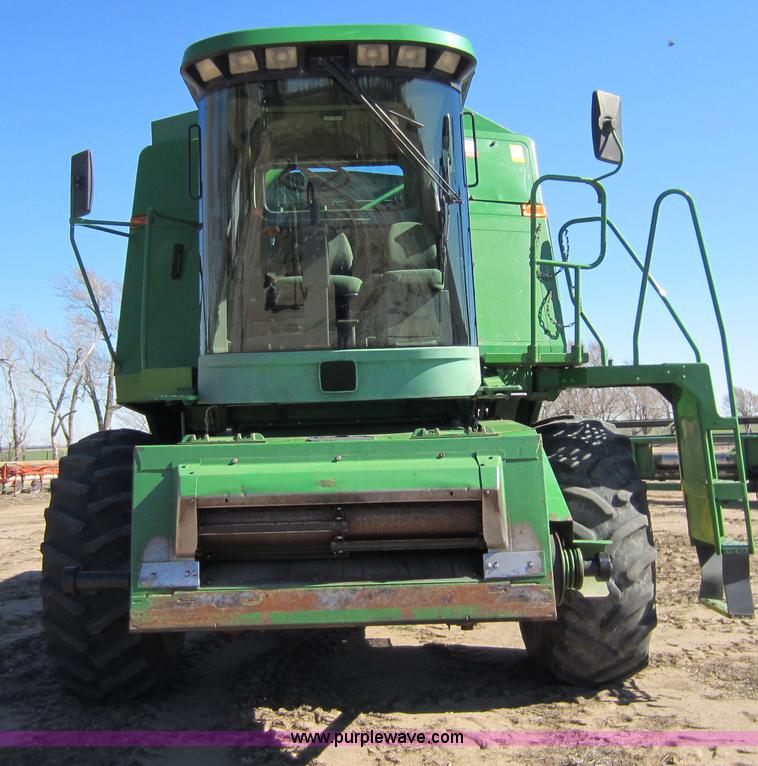 image for item C5325 1991 John Deere 9500 combine