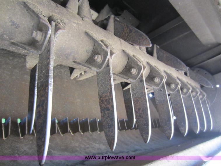 image for item C5325 1991 John Deere 9500 combine