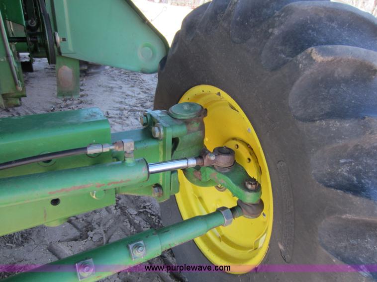 image for item C5325 1991 John Deere 9500 combine