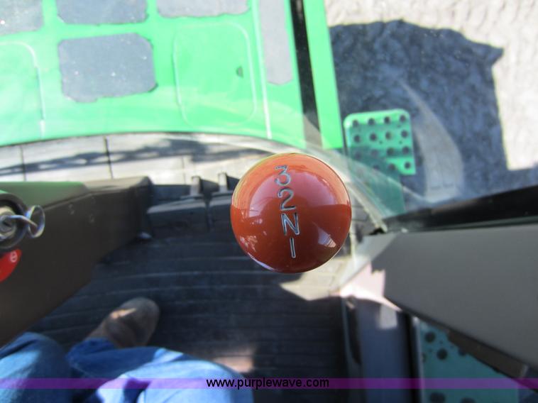 image for item C5325 1991 John Deere 9500 combine