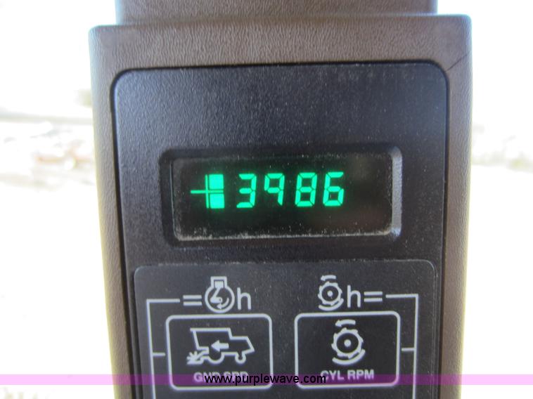 image for item C5325 1991 John Deere 9500 combine