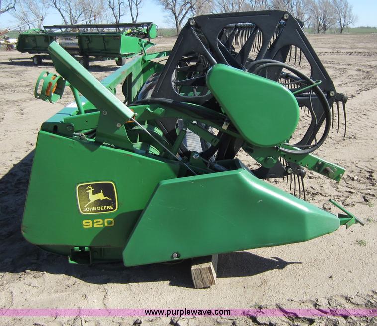 image for item C5327 1998 John Deere 920 flex platform header
