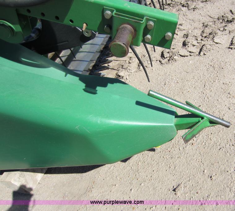 image for item C5327 1998 John Deere 920 flex platform header