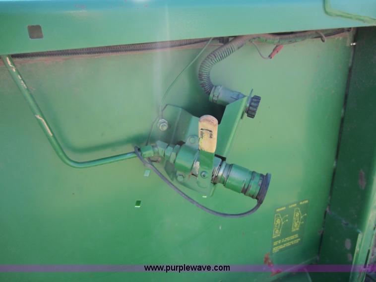 image for item C5327 1998 John Deere 920 flex platform header