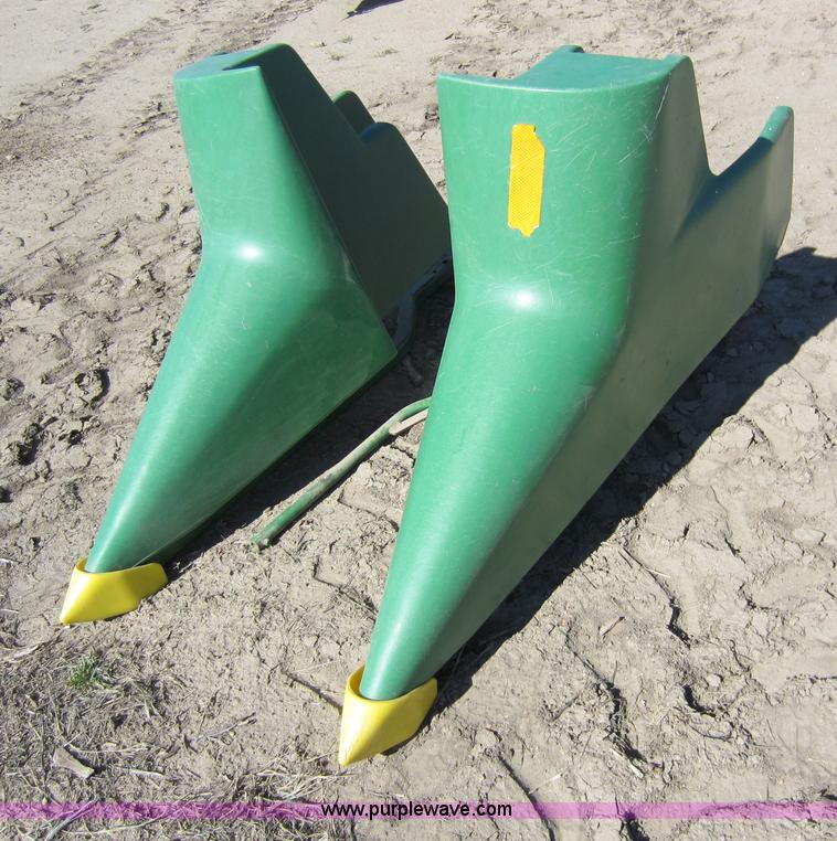 image for item C5327 1998 John Deere 920 flex platform header