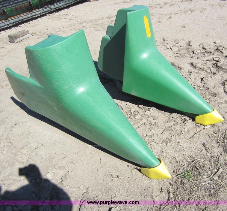 image for item C5327 1998 John Deere 920 flex platform header