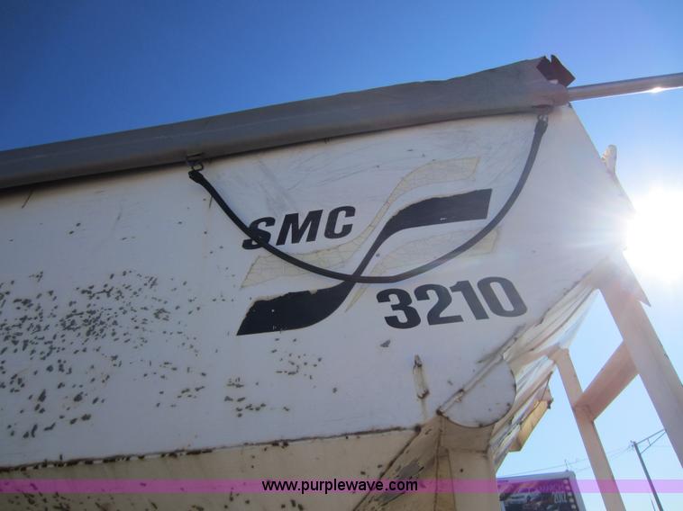 image for item C5336 1986 International S1900 fertilizer tender