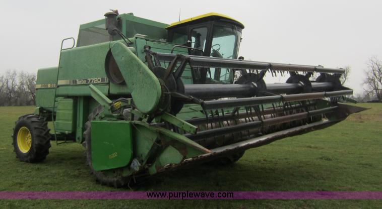 image for item C5351 John Deere 7720 Turbo combine