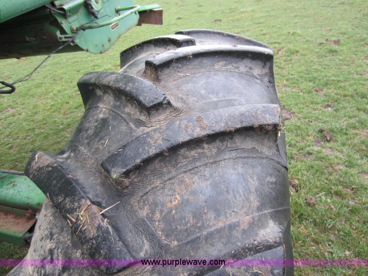 image for item C5351 John Deere 7720 Turbo combine