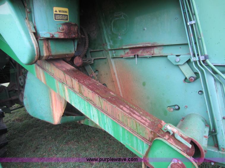 image for item C5351 John Deere 7720 Turbo combine