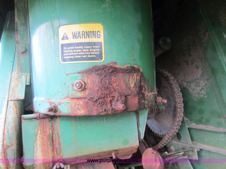 image for item C5351 John Deere 7720 Turbo combine