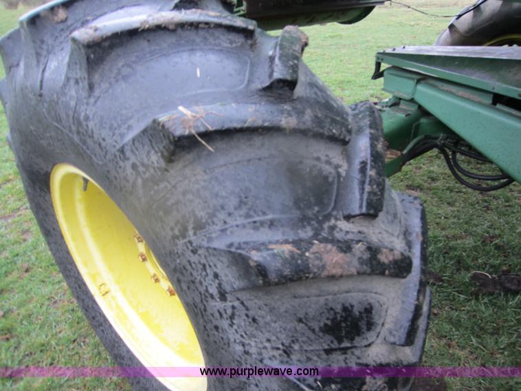 image for item C5351 John Deere 7720 Turbo combine