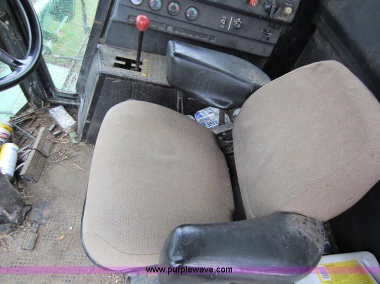 image for item C5351 John Deere 7720 Turbo combine