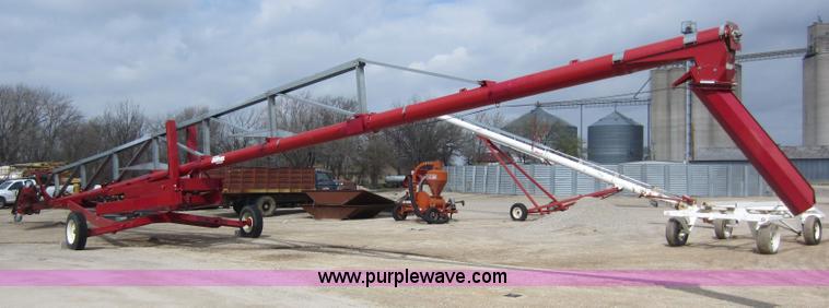 image for item C5358 2009 Sudenga 92' grain auger