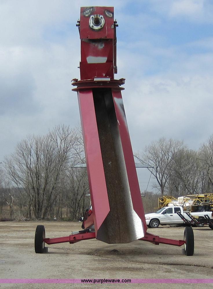 image for item C5358 2009 Sudenga 92' grain auger
