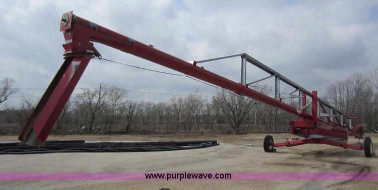 image for item C5358 2009 Sudenga 92' grain auger