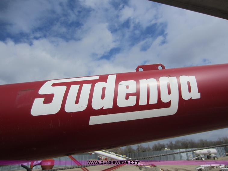 image for item C5358 2009 Sudenga 92' grain auger