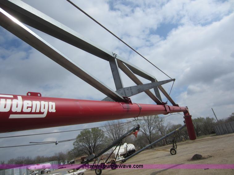 image for item C5358 2009 Sudenga 92' grain auger