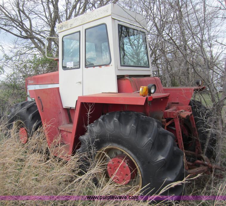 image for item C5383 International 4166 tractor